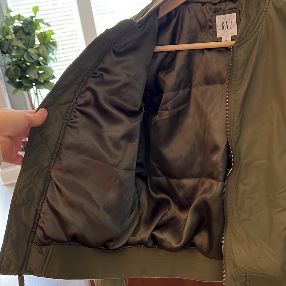 Nwot Gap Jacket - image 4